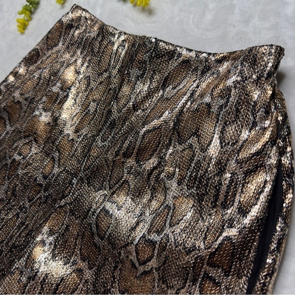 Socialite Faux Python Snake Print Metallic High Waist Shorts Gold Black XS - Picture 7 of 12
